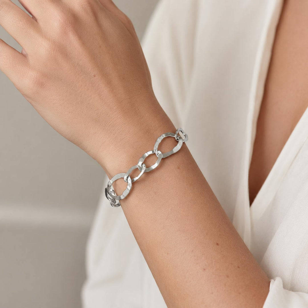 Silfurarmband