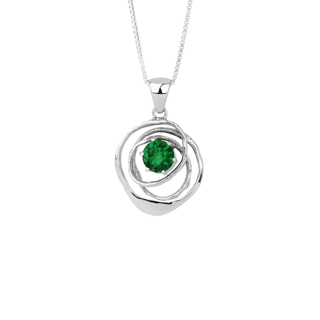Silfurhálsmen með emerald