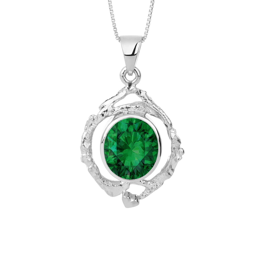 Silfurhálsmen með emerald
