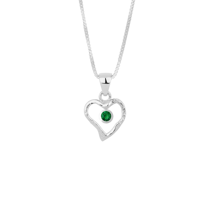 Silfurhjarta með emerald