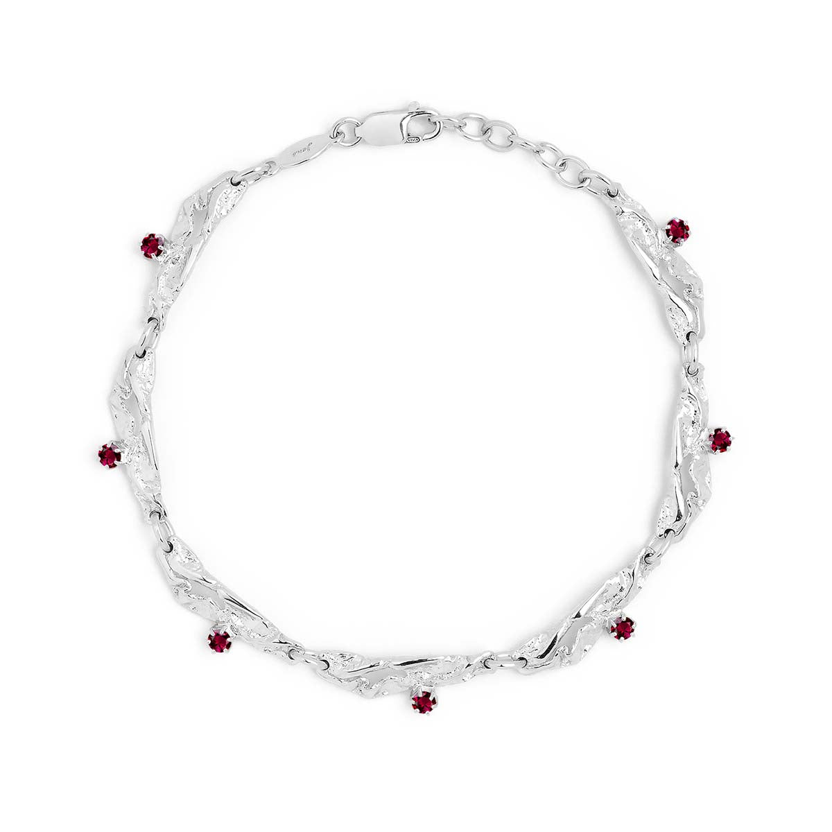 Silfurarmband með rúbín